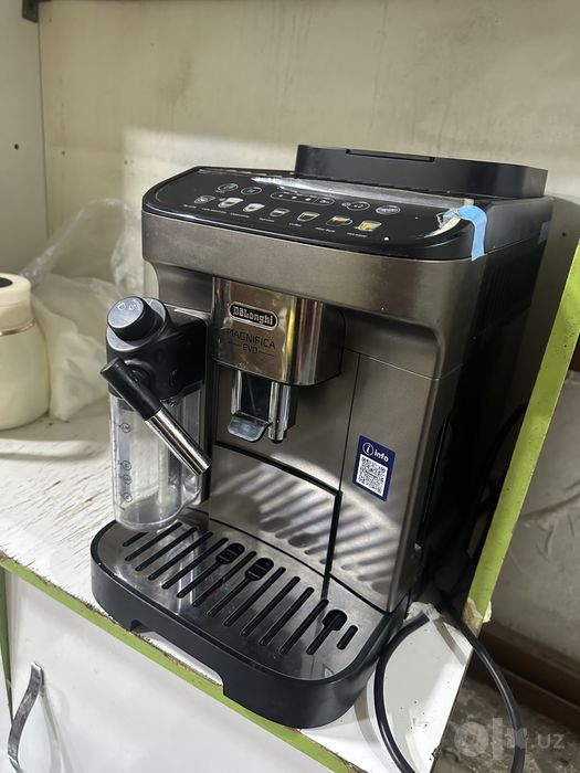 Кофе машина «DeLonghi MAGNIFICA EVO”
