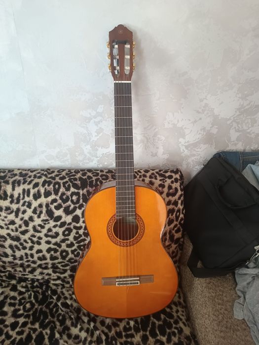 продам гитару ямаха