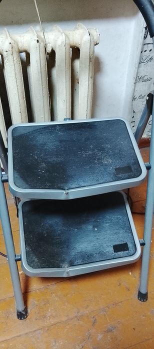 Продам стремянку недорого