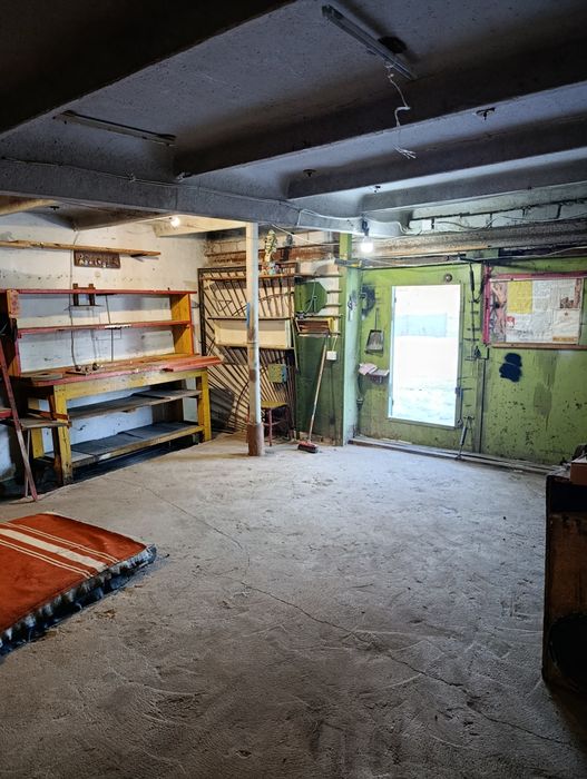 Продам  Гараж в черте города