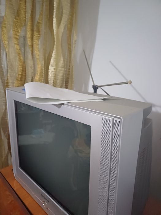 Продам телевизор