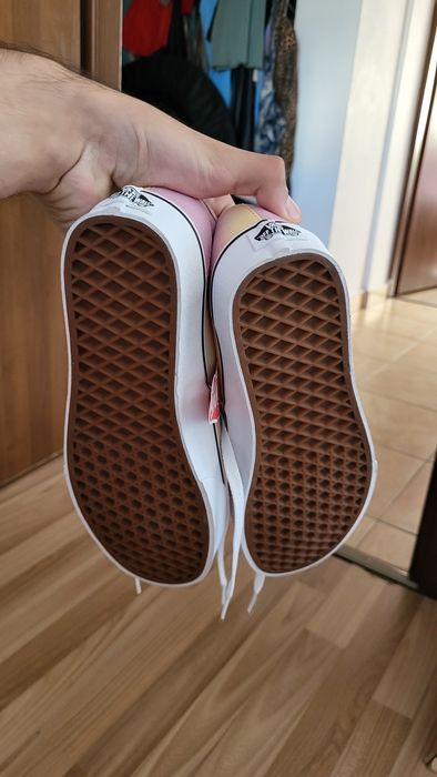 Vans femei aura shift multi/tr wht,marimea 40.5,noi,cu eticheta