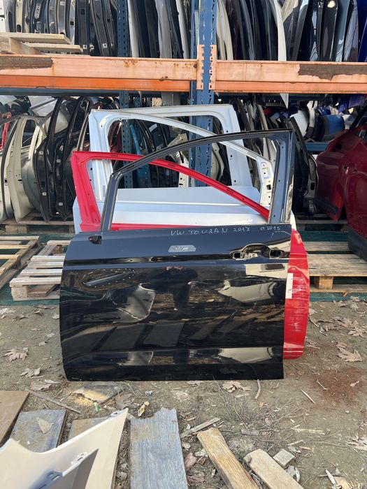 Vw Touran 2017 от 2015 предна лява врата