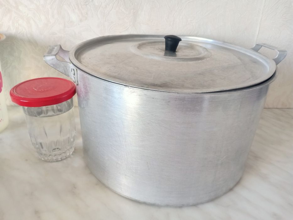 Алюминиевые кастрюли