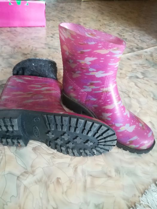 Продам гелевые полусапожки и кожаную сумку