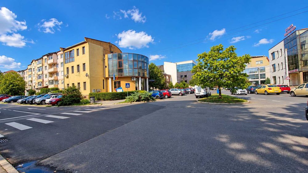 Apartament de vanzare 2 camere Cedonia etaj 1 fara mobilier