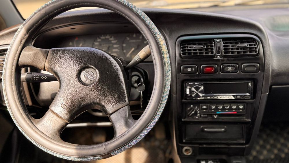 Nissan Primera p10