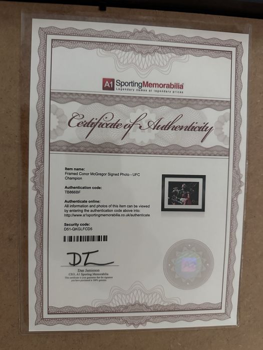 Снимка с подпис на Конър МакГрегър