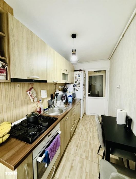 Apartament decomandat, renovat, 2 cam + balcon, bloc izolat, zona buna
