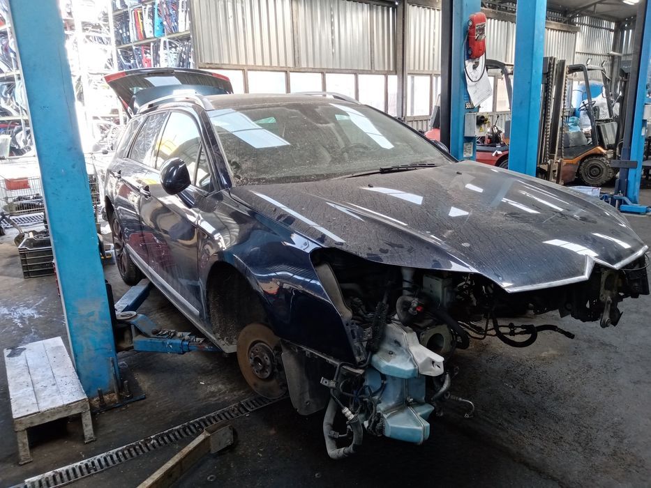 Dezmembrari Citroen C5 2 (RD, TD) (2008-2017) 3.0 HDi 240 Motorina