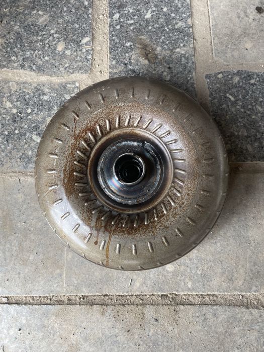 Продам бублик на авенсис T250