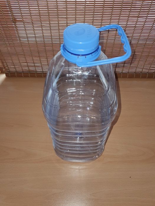 Баклашки пятилитровые