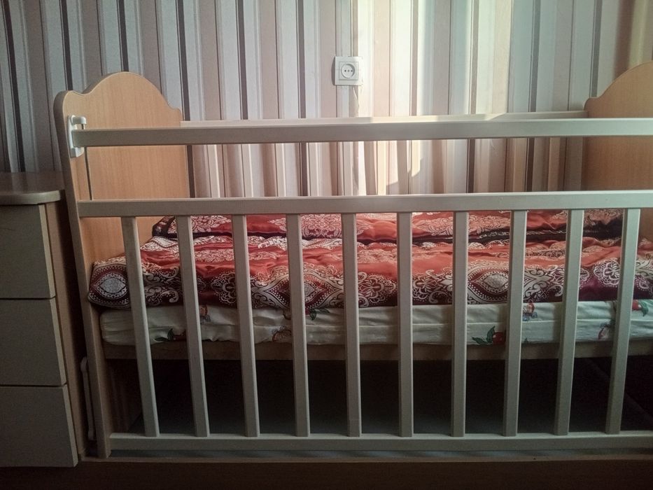 Детский манеж с комодом