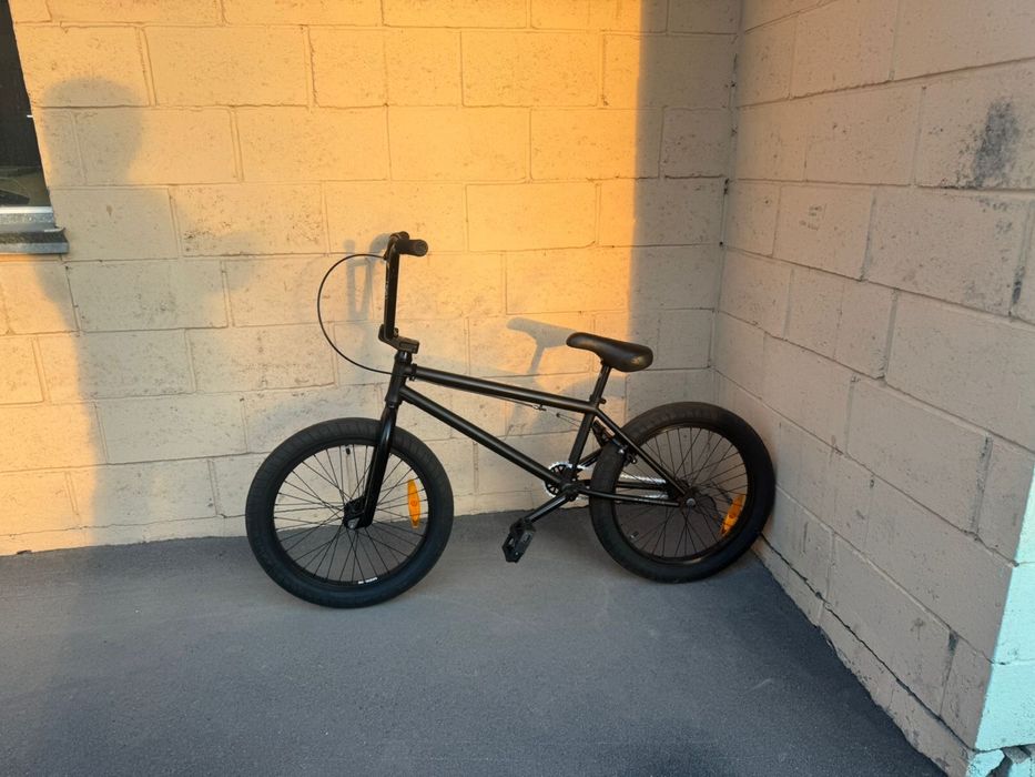 Продам KINK БМХ новый