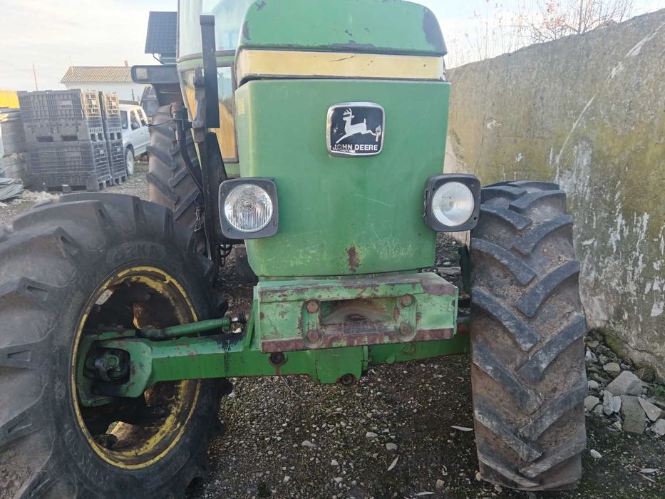 Tractor John Deere 3040 cu incarcator frontal