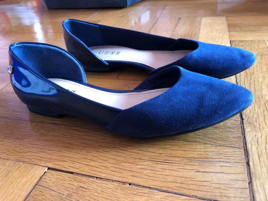 Обувки GUESS пантофки