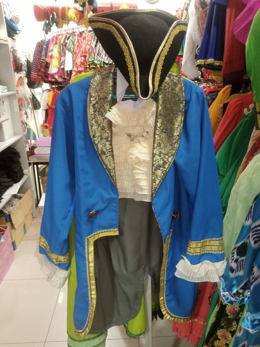 Прокат карнавальных костюмов