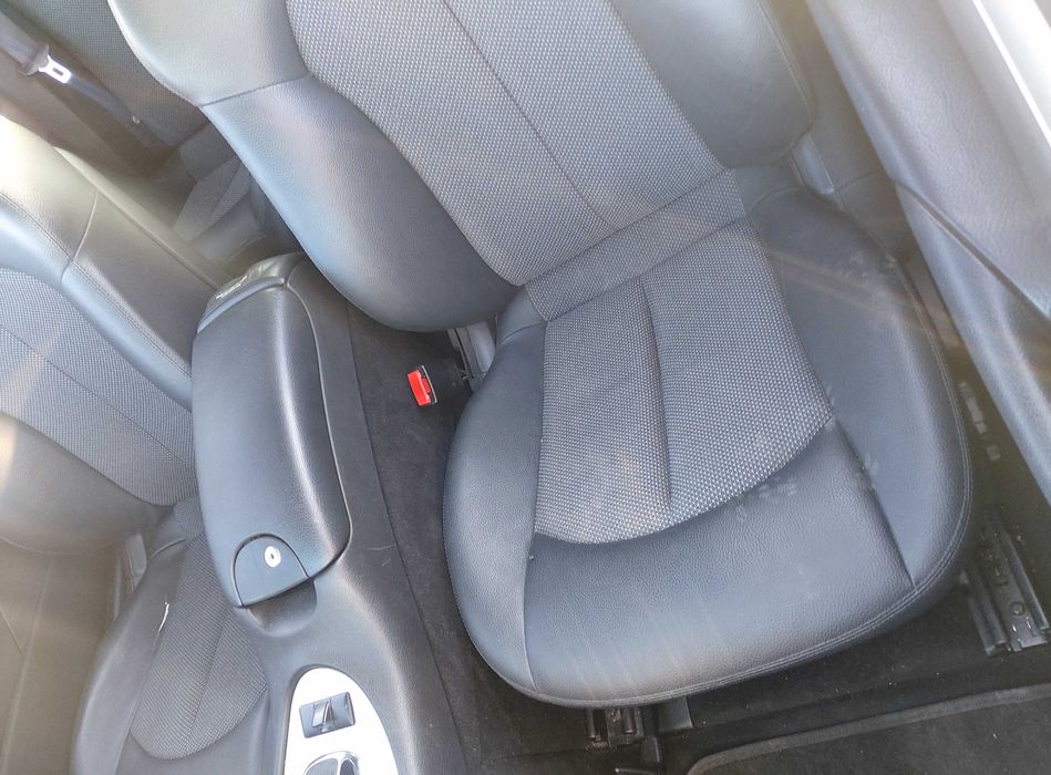 На Части Мерседес ЦЛК Mercedes CLK 200 компресор ОМ271