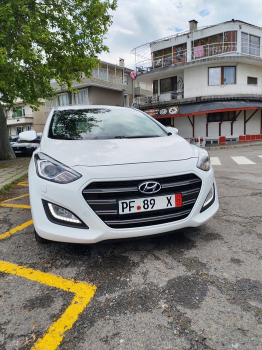 Цената е валидна до 31 Август.Hyundai i30 face-lift, 1.6 дизел, автоматик с абсолютно абсолютно всички възможни екстри
