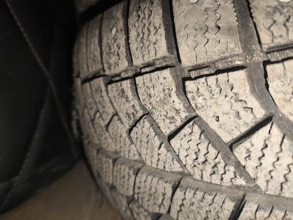 Продам баллоны с дисками R15