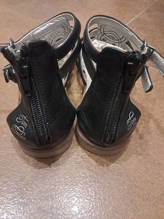 Детски сандали 34 номер, като нови