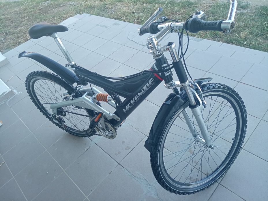 Bicicletă stare excepțională cauciucuri noi 0 km