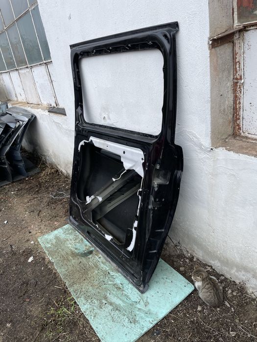 Странична дясна плъзгаща се врата за Mercedes Vito W447  2017г