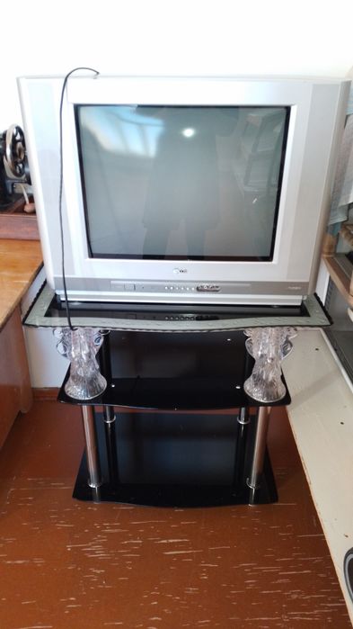 LG televizor satıladı
