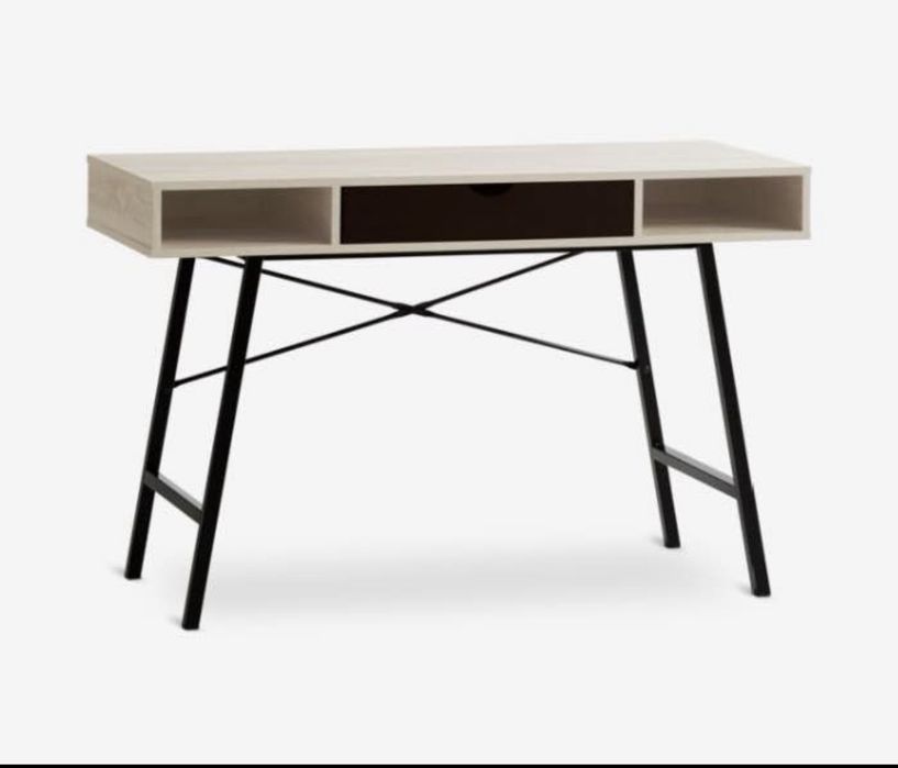 Бюро- чисто ново. Размери : 120х48х76cm