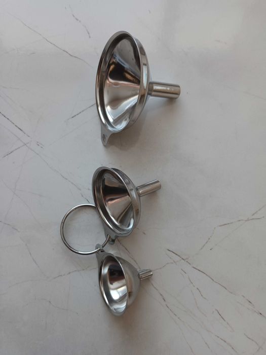 Комплект 3бр фунии от неръждаема стомана + четки за почистване