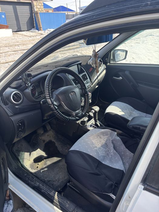 Продам машину Lada 2014г