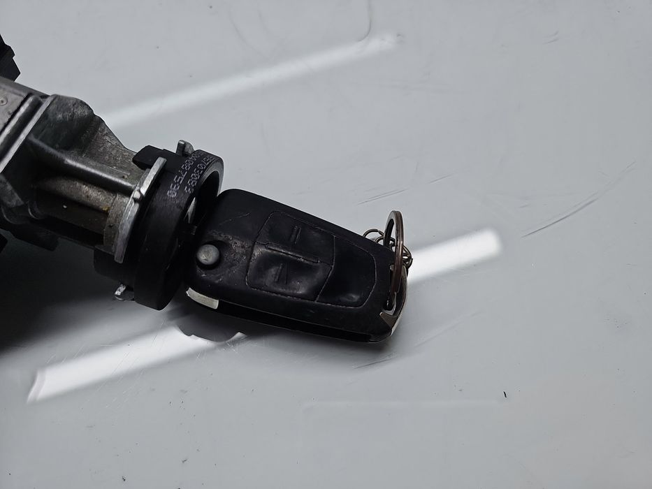 Contact cu cheie Opel Corsa D [Fabr 2006-2013] OEM 1.2 Benz Z12XEP59K