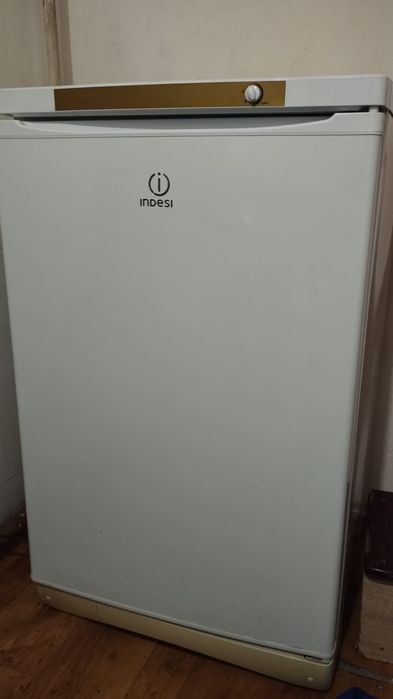 Продам морозильник