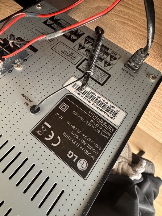 LG XA16 Micro Hi-Fi система с 2 тонколони, USB, CD и радио