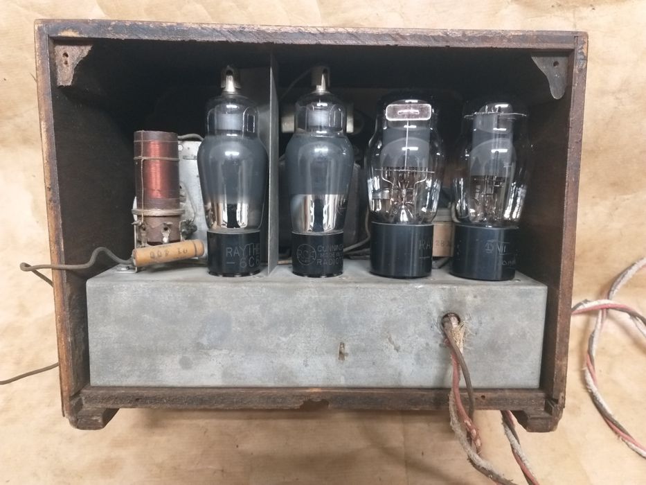 Radio cu lampi, Columbia