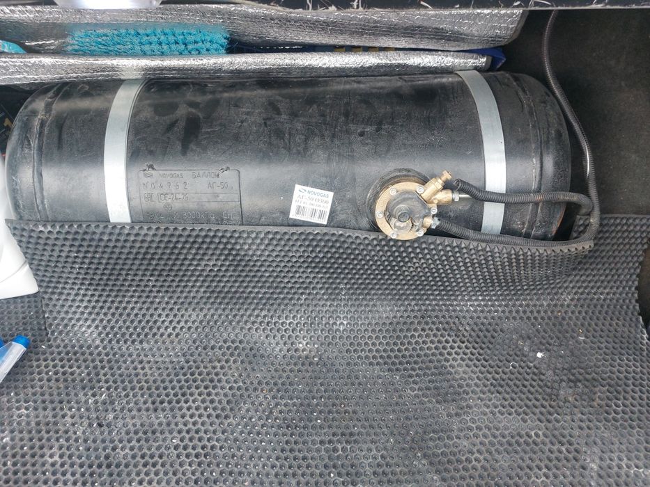 Продам ГБО на 2.6 объем срочно