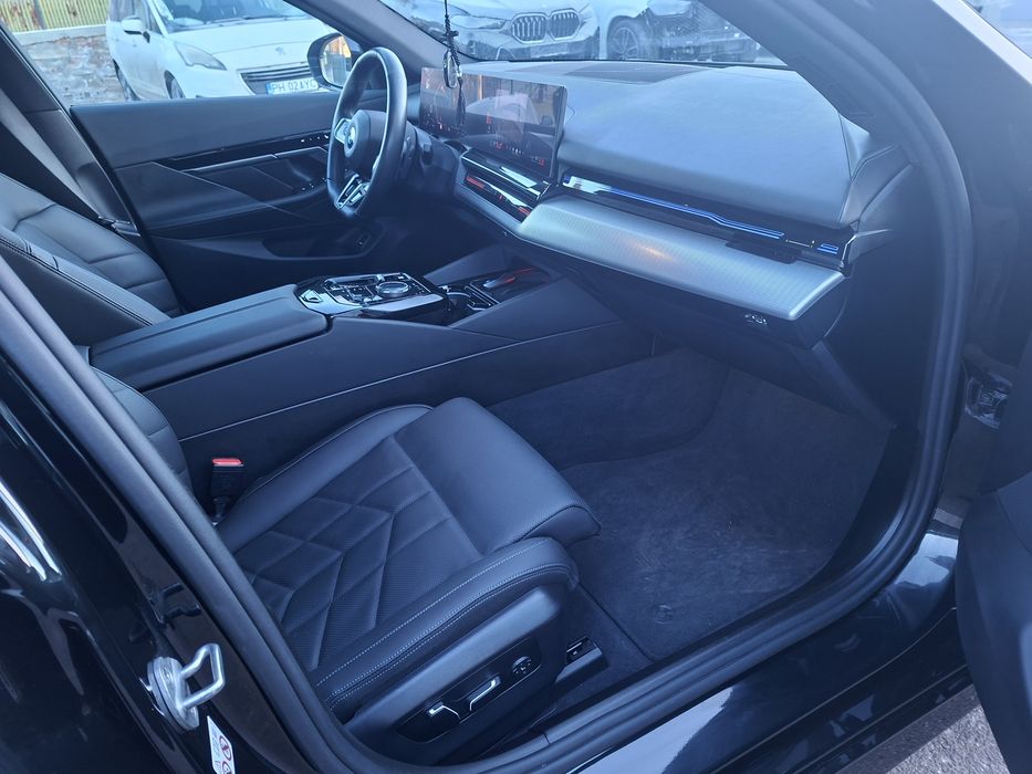 Bmw seria 5 g60 usor avariat