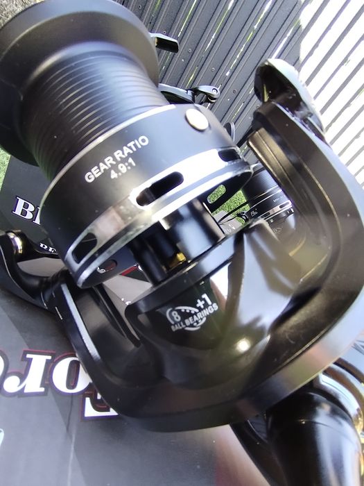 SET 4 Mulinete FL BLACK FORCE 9000 8+1RULMENTI NEW 2024

Produs NOU cu