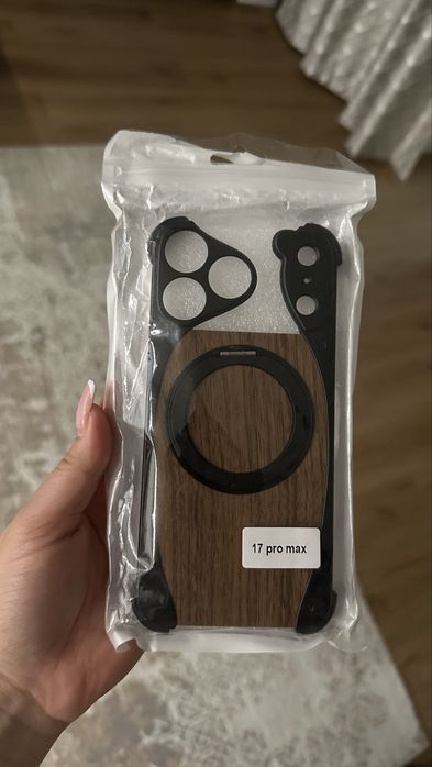 Противоударный чехол для iPhone 17 Pro Max