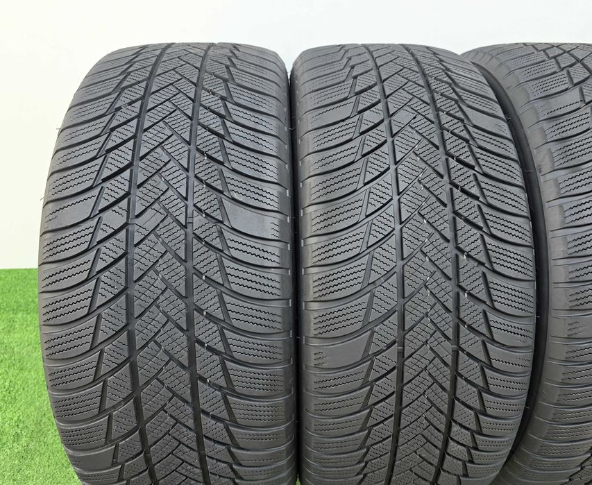 4бр. 235/50/19 BRIDGESTONE Blizzak LM001- зимни