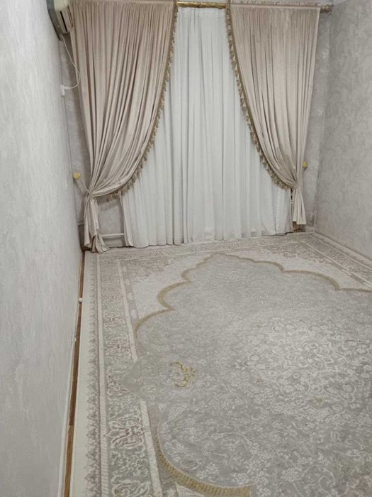 Олмазор тумани,  Тансикбоев 1., 4 хона, 4-этаж.  Kv sotiladi
76000