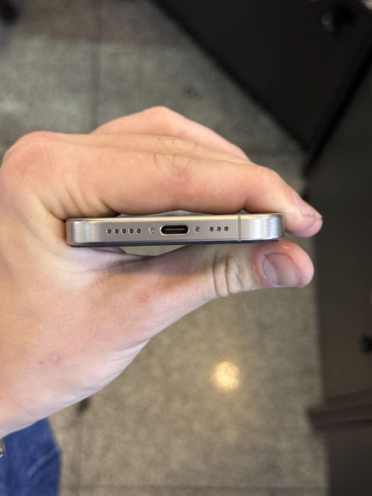Iphone 15 pro 128GB