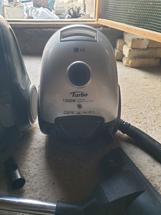 Пылесосы на запчасти продаётся