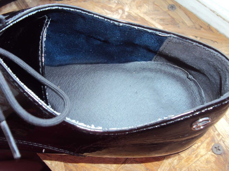 Лаковые черные туфли. 37 размер.