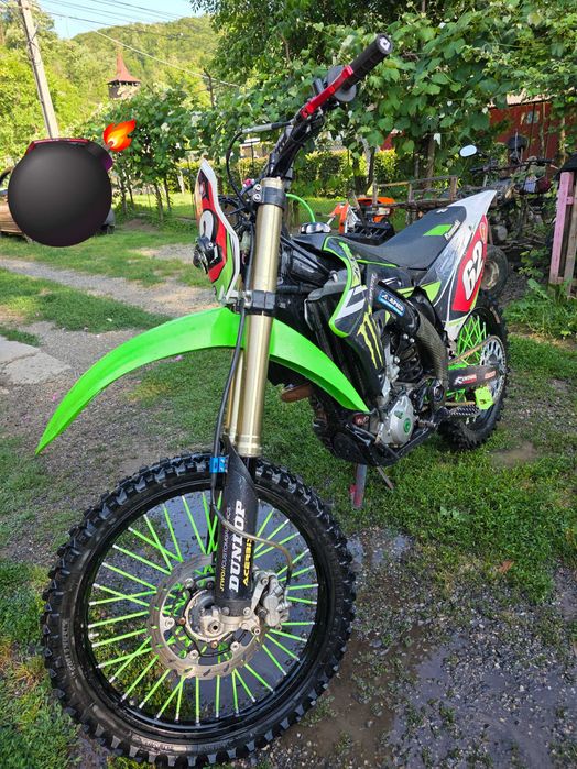 Kawasaki KX450F 2012 (Injecție)+Pachet Piese/Anvelope/Carene/Ambreiaj