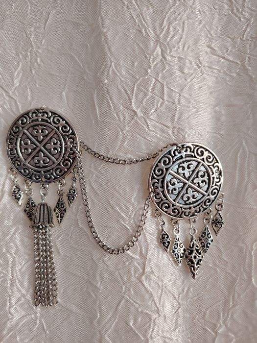 Ұлттық әшекей бұйымдары