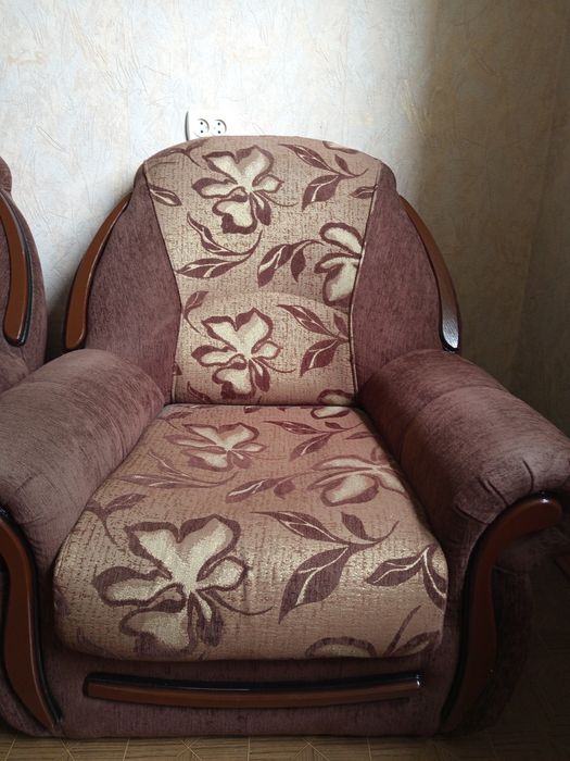 Диван и кресла продажа