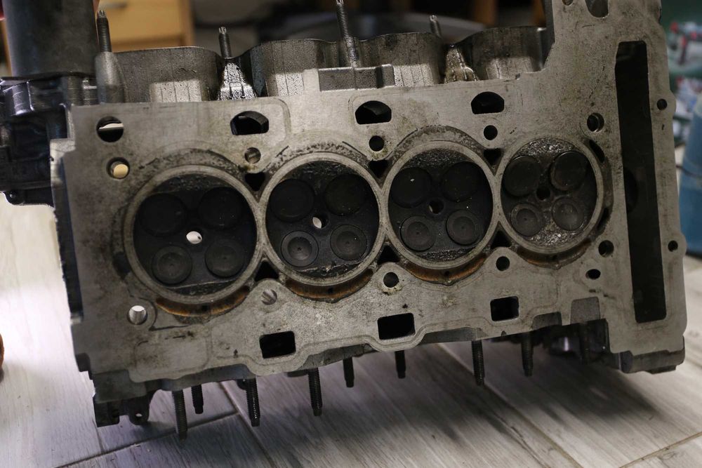 Цилиндрова глава за пежо 308/3008 1.6VTi 120hp