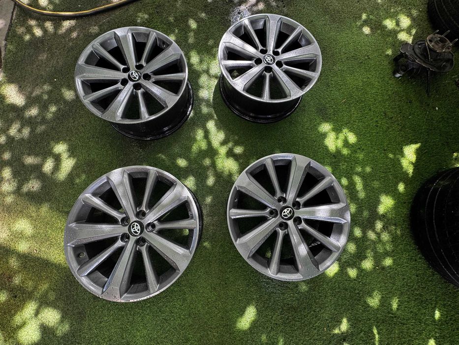 Диски R19 Тойота хайландер "гибрид"