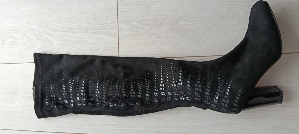 Cizme lungi foarte elegante